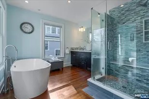 41 Oakwood Ave, Montclair, NJ 07043 - Photo 23