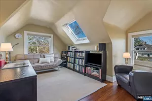 41 Oakwood Ave, Montclair, NJ 07043 - Photo 31