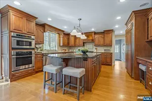5 Edgehill Rd, West Orange Township, NJ 07052 - Photo 11
