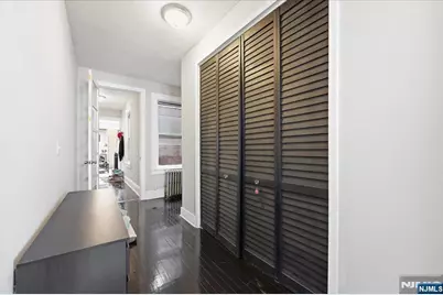33 Thorne Street 4 #4, Jersey City, NJ 07307 - Photo 7