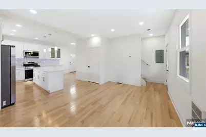450 Highland Avenue, Passaic, NJ 07055 - Photo 5