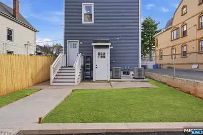 450 Highland Avenue, Passaic, NJ 07055 - Photo 31