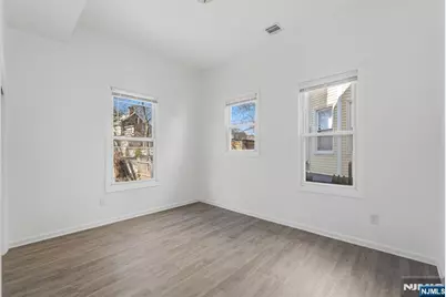 7 Prospect Terrace, East Orange, NJ 07017 - Photo 9