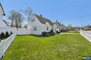 23 Smith Ave, Wanaque, NJ 07420 - Photo 3