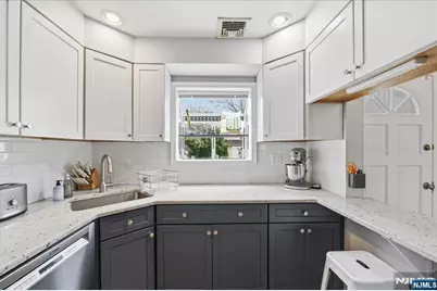 51 Albert Terrace, Bloomfield, NJ 07003 - Photo 9