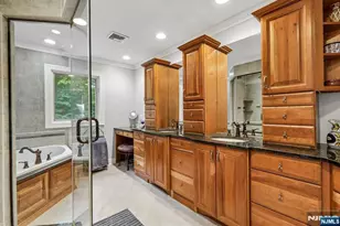 128 Rutherford Rd, Mahwah, NJ 07430 - Photo 19