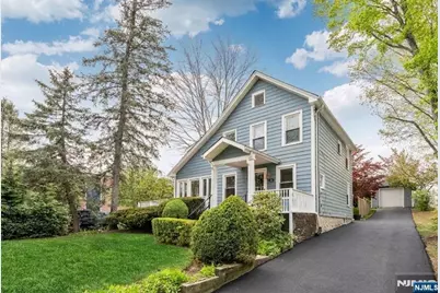 484 Pulis Avenue, Franklin Lakes, NJ 07417 - Photo 1