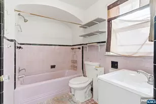 327 Field Pl, Hillside, NJ 07205 - Photo 11