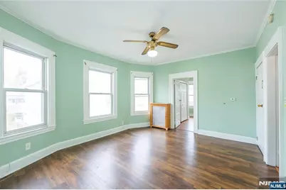 129 Howard Avenue, Passaic, NJ 07055 - Photo 31