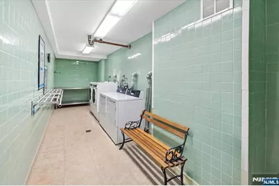 2000 Linwood Avenue 6C #6C, Fort Lee, NJ 07024 - Photo 9