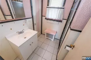 11 Oak Grove Rd, Caldwell, NJ 07006 - Photo 17