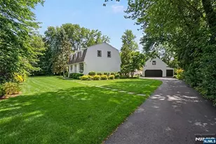 183 Wyckoff Ave, Wyckoff Township, NJ 07481 - Photo 1