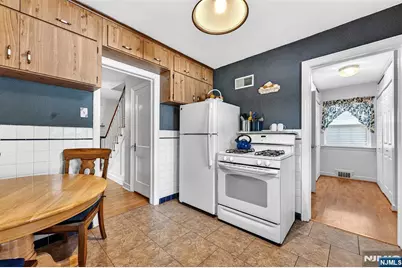 68 Ilford Avenue, North Arlington, NJ 07031 - Photo 11