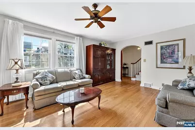 68 Ilford Avenue, North Arlington, NJ 07031 - Photo 3