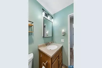 747 Riverside Avenue C-8 #C-8, Lyndhurst Township, NJ 07071 - Photo 19