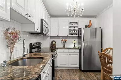 200 Grand Cove Way 3L #3L, Edgewater, NJ 07020 - Photo 7