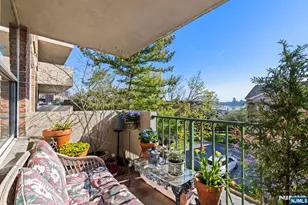 200 Grand Cove Way 3L, Edgewater, NJ 07020 - Photo 17