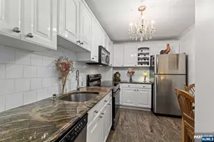 200 Grand Cove Way 3L, Edgewater, NJ 07020 - Photo 5
