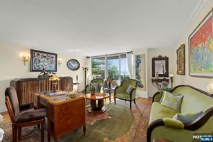 200 Grand Cove Way 3L, Edgewater, NJ 07020 - Photo 13