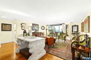 200 Grand Cove Way 3L, Edgewater, NJ 07020 - Photo 9