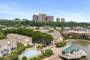 200 Grand Cove Way 3L, Edgewater, NJ 07020 - Photo 29