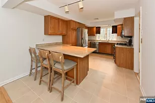 47 Bentley Dr, Franklin Lakes, NJ 07417 - Photo 7