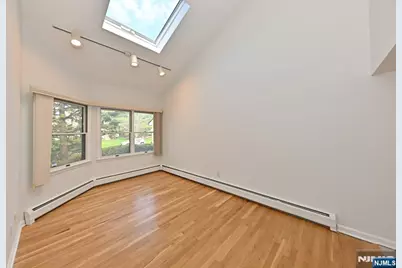 47 Bentley Drive, Franklin Lakes, NJ 07417 - Photo 9