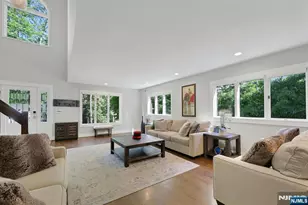 962 Pines Terrace, Franklin Lakes, NJ 07417 - Photo 3