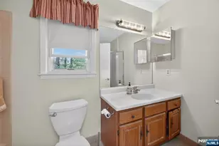 7 Chicopee Dr, Wayne, NJ 07470 - Photo 29