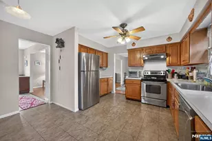 7 Chicopee Dr, Wayne, NJ 07470 - Photo 11