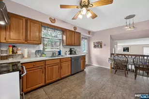 7 Chicopee Dr, Wayne, NJ 07470 - Photo 9