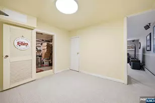 81 S 5th St, Park Ridge, NJ 07656 - Photo 29