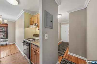 241 E Main Street 2B #2B, Bergenfield, NJ 07621 - Photo 3