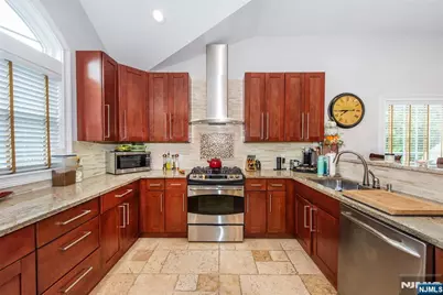 6 Melissa Drive, Totowa, NJ 07512 - Photo 11