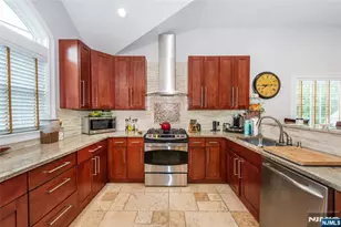 6 Melissa Dr, Totowa, NJ 07512 - Photo 11