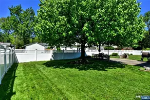 31 Susan Ave, Midland Park, NJ 07432 - Photo 27