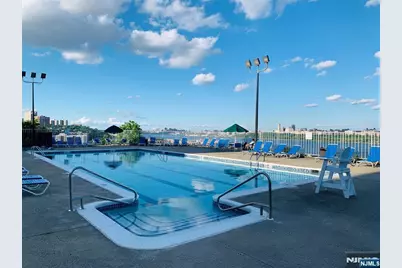 8450 Boulevard East 1F #1F, North Bergen, NJ 07047 - Photo 35