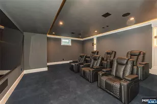 722 Erie Rd, Paramus, NJ 07652 - Photo 37