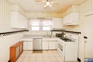 7501 3rd Ave, North Bergen, NJ 07047 - Photo 25