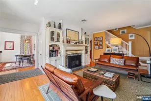 10 Crescent Pl, Allendale, NJ 07401 - Photo 7