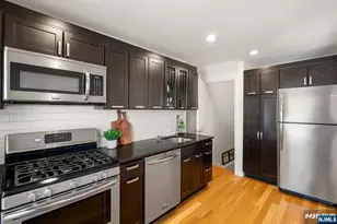 589 Beverly Rd, Teaneck Township, NJ 07666 - Photo 9