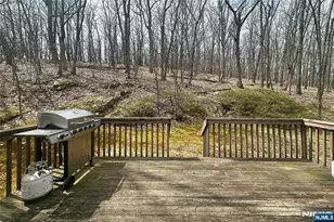 142 Valley View Dr, Rockaway Township, NJ 07866 - Photo 21