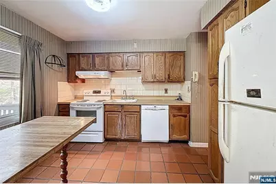 142 Valley View Drive, Rockaway Township, NJ 07866 - Photo 11