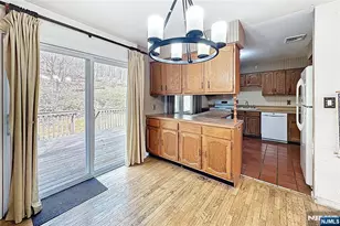 142 Valley View Dr, Rockaway Township, NJ 07866 - Photo 9