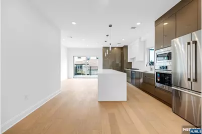 49 Lincoln Avenue, Cliffside Park, NJ 07010 - Photo 13