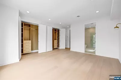 49 Lincoln Avenue, Cliffside Park, NJ 07010 - Photo 23