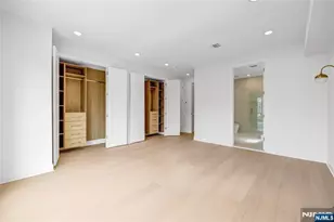 49 Lincoln Ave, Cliffside Park, NJ 07010 - Photo 23