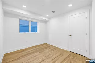 49 Lincoln Ave, Cliffside Park, NJ 07010 - Photo 37