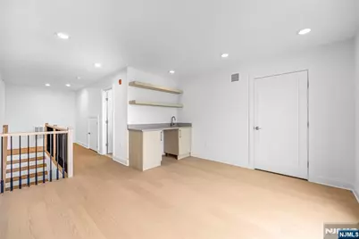 49 Lincoln Avenue, Cliffside Park, NJ 07010 - Photo 33