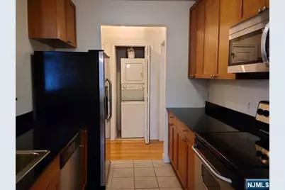 323 Willow Street 3M #3M, Teaneck Township, NJ 07666 - Photo 7